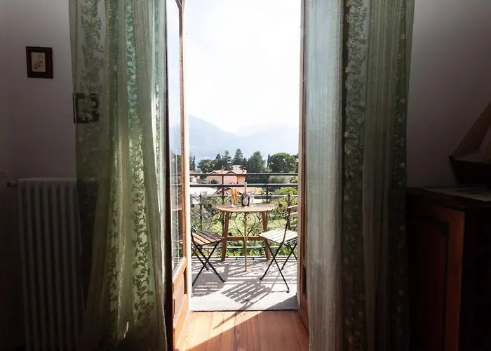 Semesterbostad Breva - By Lovecomo